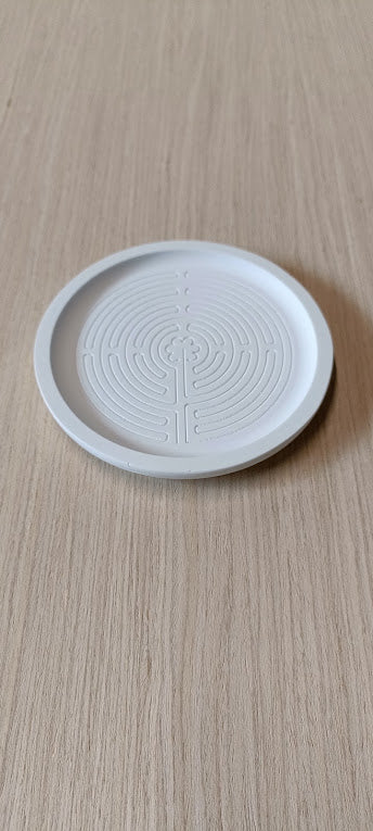Sottotazza da tè in Corian con motivo Labirinto